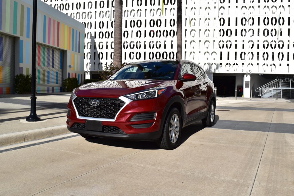 A 2019 Hyundai Tucson 2.0L AWD SUV